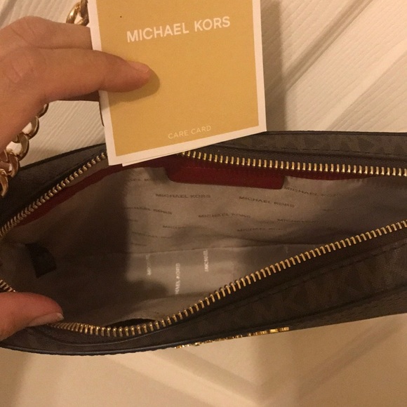 Michael Kors Jet Set East West Crossbody - Picture 5 of 9